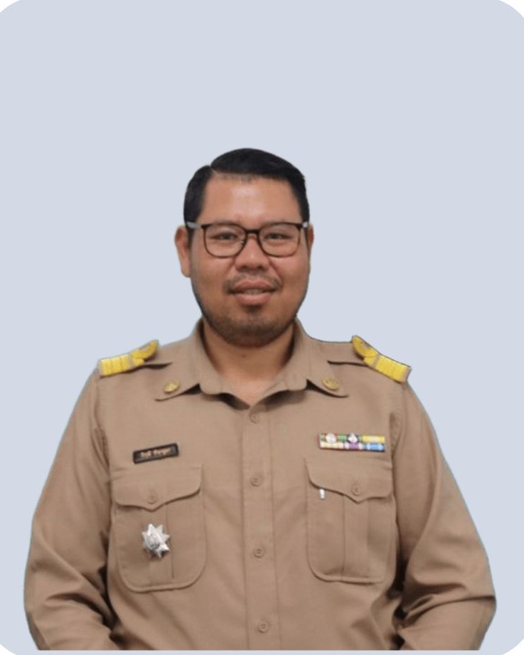 นายธีรวุฒิ ชำนาญนา